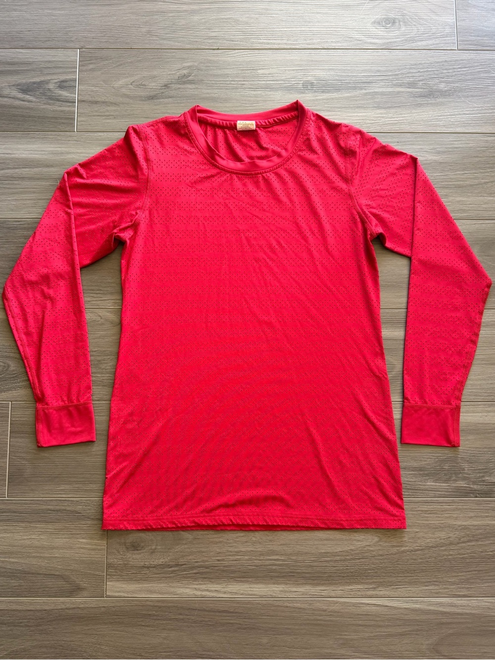 ZYIA Women’s Chill Long T - Bright Red